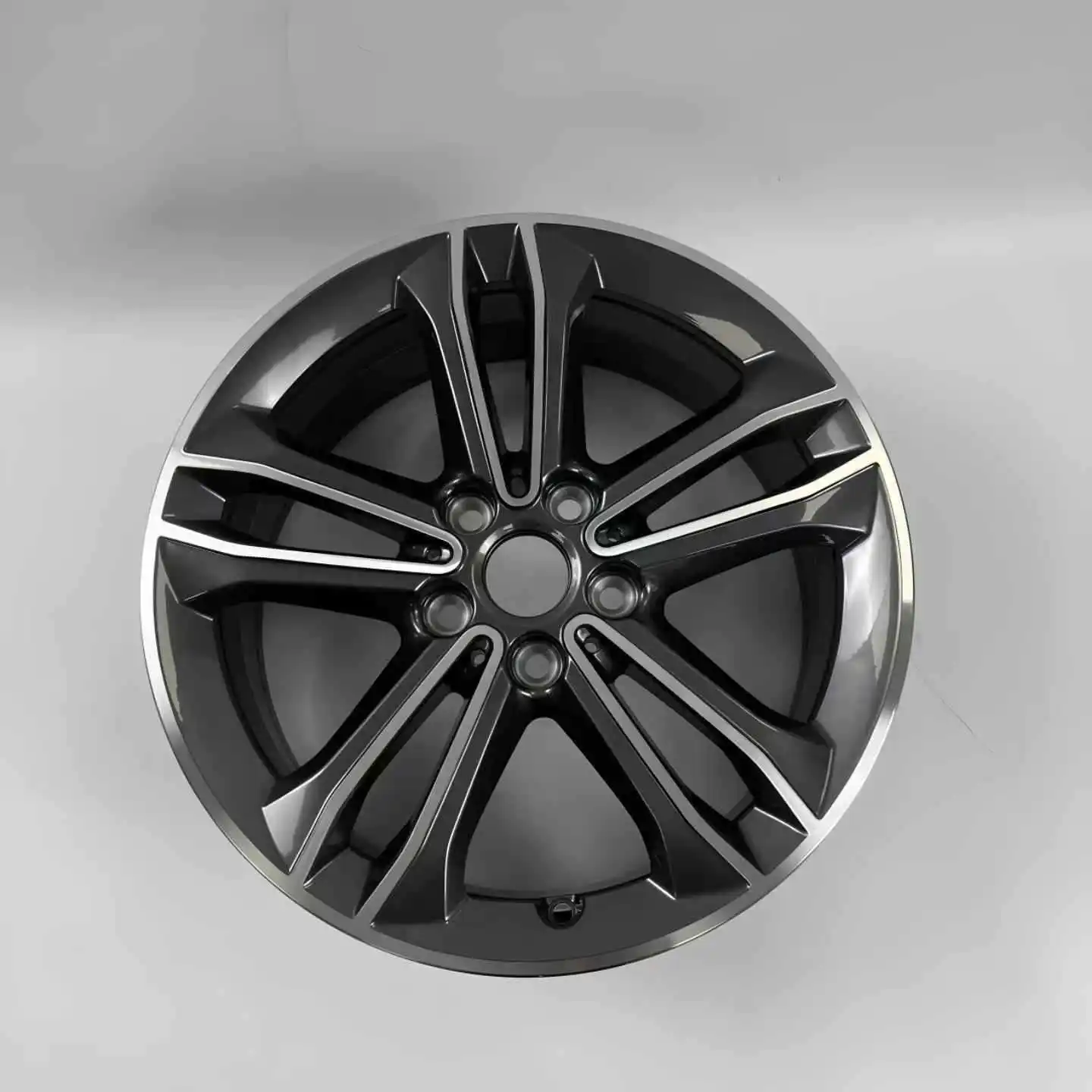 

Suitable for original and genuine matching aluminum alloy steel rings for BMW 1 Series 17-inch wheels