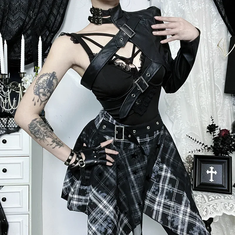 

2025 New Vintage Dark PU Leather One Shoulder Punk Top Streetwear Women Halloween Gothic Long Sleeve Backless Cropped Tops Coats