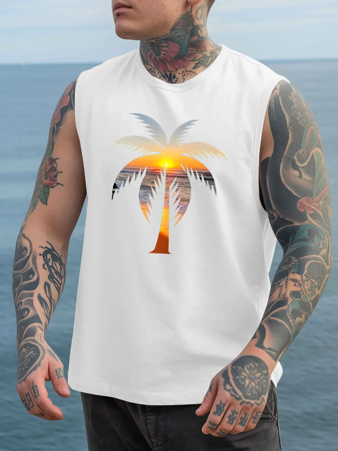 

Men's modern American-style design t-shirt, suitable for summer wear and an ideal choice for basketball activities.