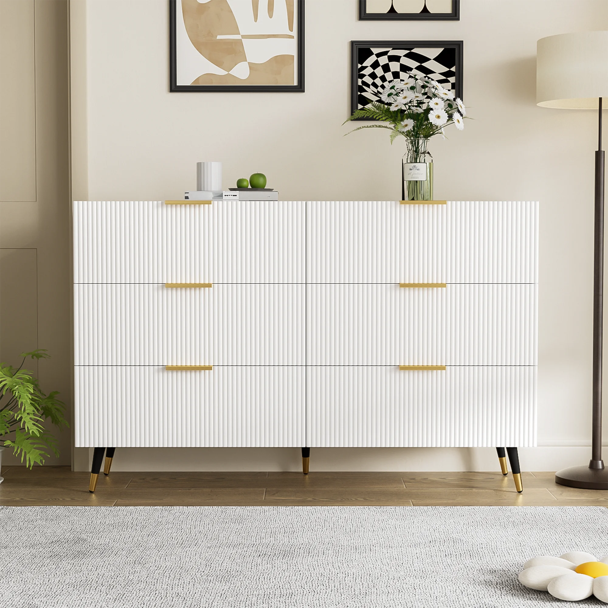 Buffet élégant au design moderne, commode avec beaucoup d'espace de rangement