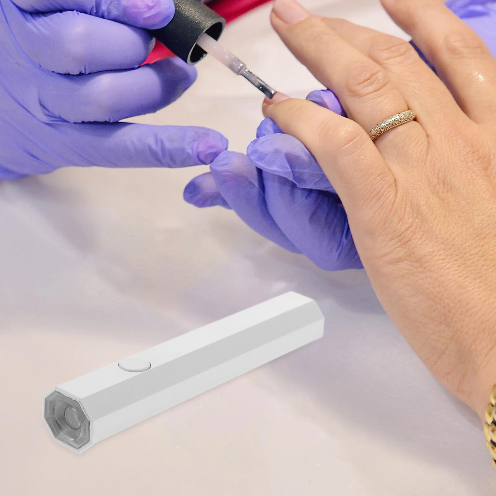 Mini UV-nagellamp voor gelnagels Sneldrogende manicuredroger Lichtgewicht draagbaar nagelkunstgereedschap voor thuisgebruik in de salon