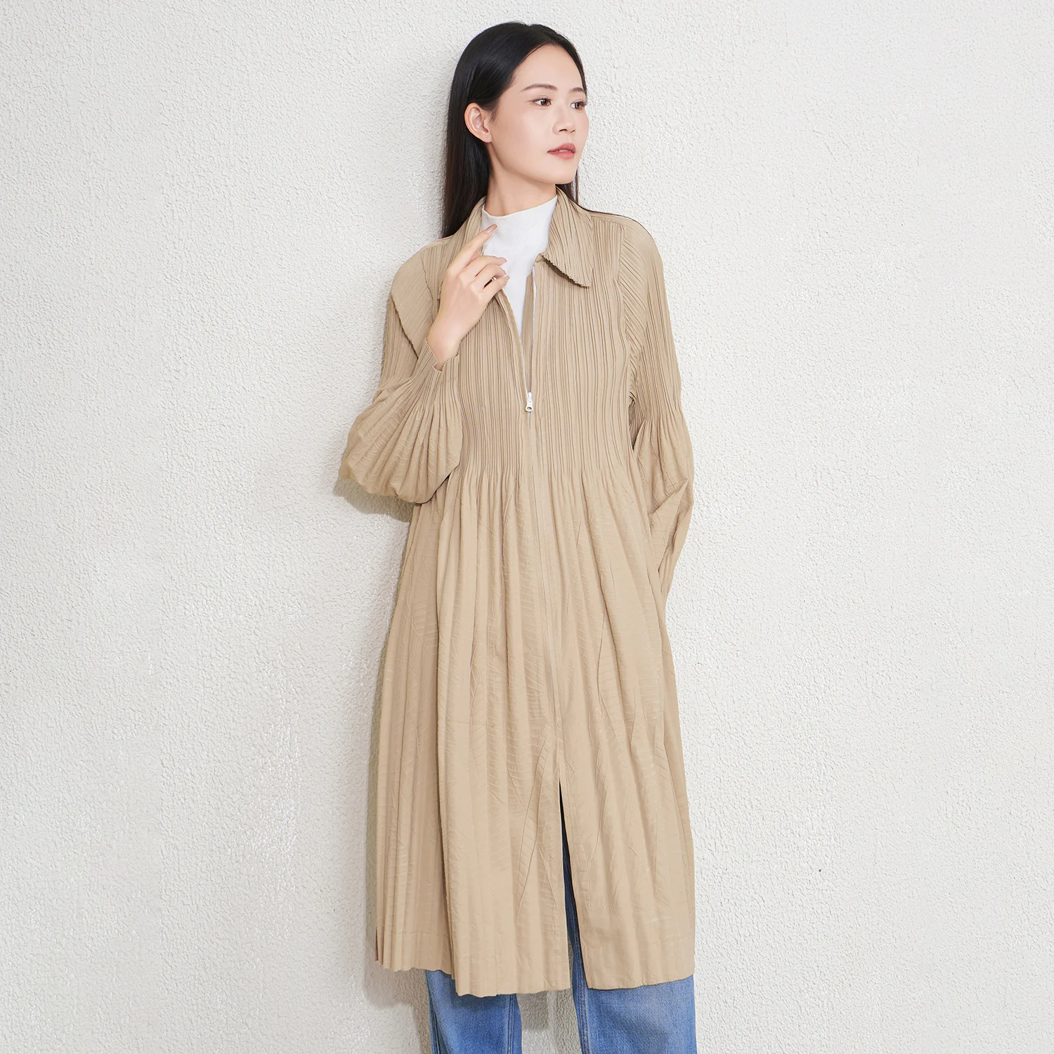 Women's Elegant Miyake Pleated Coat  Zippered Collared Outerwear Versatile Outfit for Casual & Formal Occasions