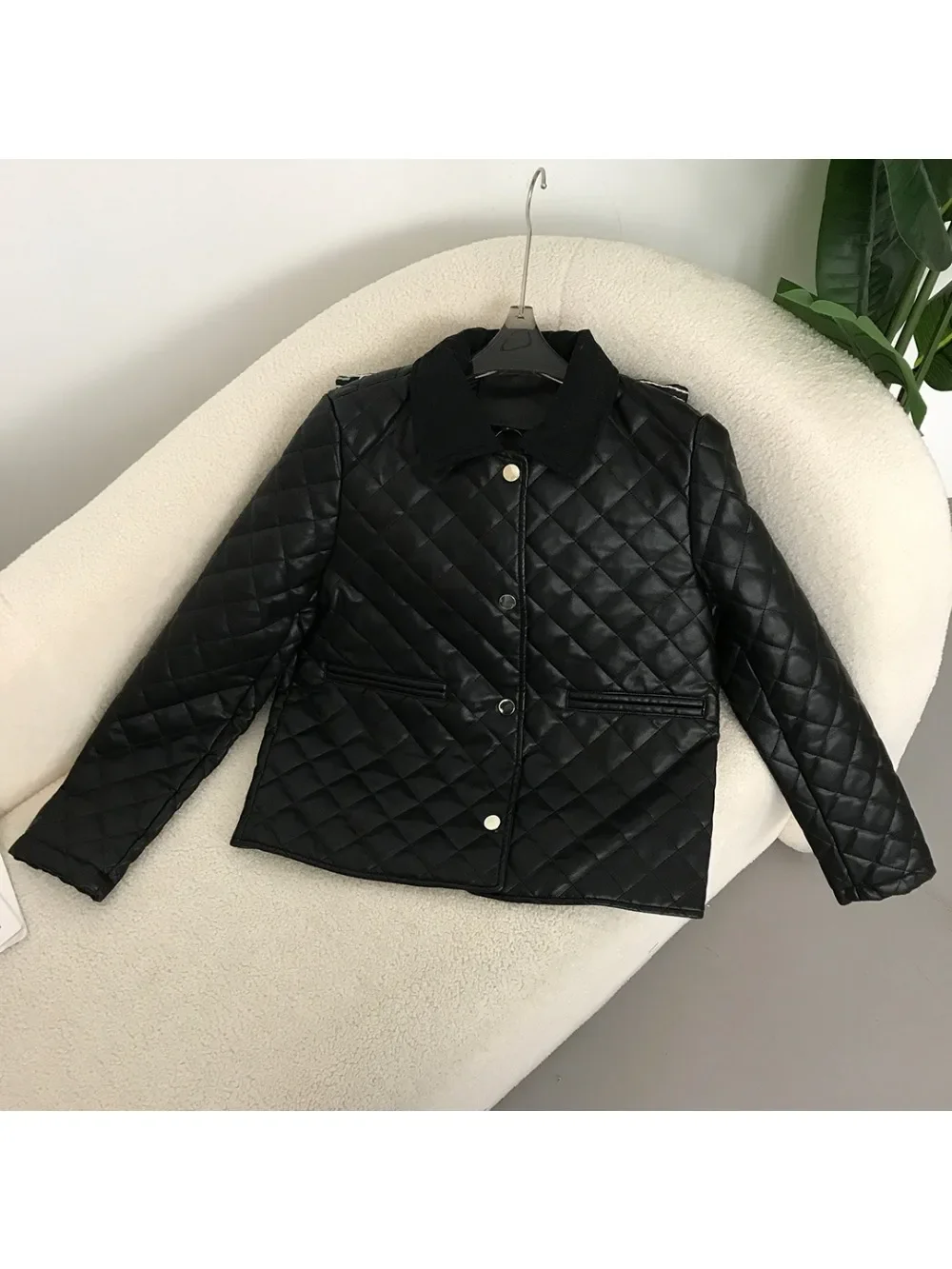 2024 New Women\'s Fashion Short PU Faux Leather Jackets for Women Winter Lapel Rhomboid Warm Leather Coat High Street