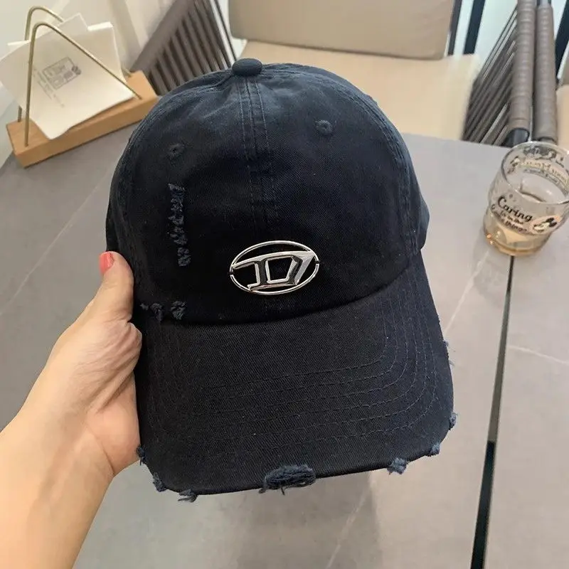 Outdoor Sports Cap New Metal D Casual Baseball Cap Female Students Washed to Do Old Holes In The Tide Cap