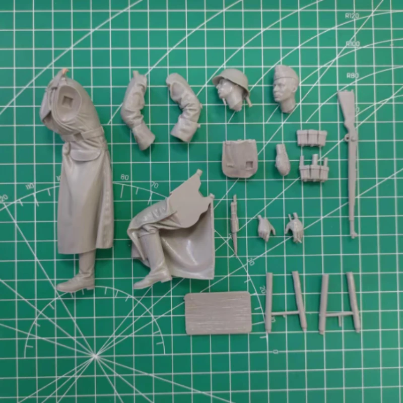 Maßstab 1:16, 120 mm Druckguss-Harzfigur, Modellbausatz, WWII, deutsche Wehrmacht (2 Köpfe), Miniaturspielzeug, unmontiert, unbemalt, DIY-Diorama