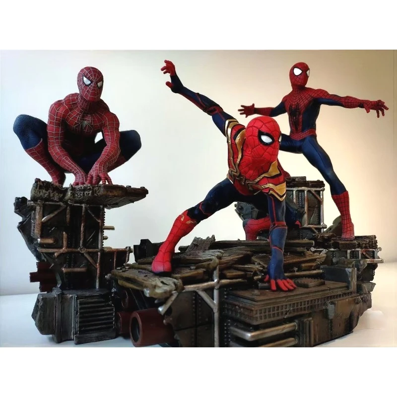 

17/17.5/21cm Avengers Movie Peripheral Spider Man Wall Climbing Scene Action Figures Cool Model Figure Collection Ornament Gift