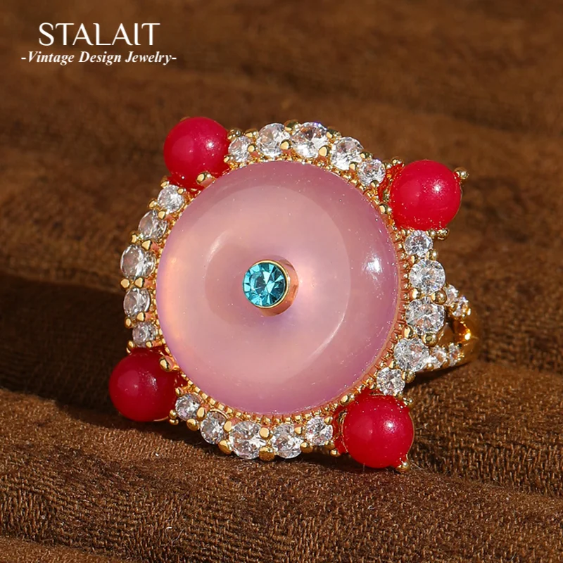 

Vintage Pink Ring Rose Red Agate Powder Jade Stone Gold Color Rhinestone Jewelry Luxury High Quality Wedding Party Accessories