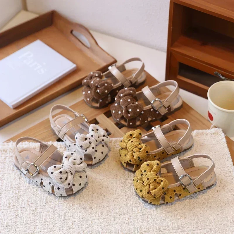 

Cute Baby Girl Sandals Sweet Polka Dot Bowknot Suede Soft Sole Toddler Summer Beach Shoes Hook and Loop Casual Footwear New