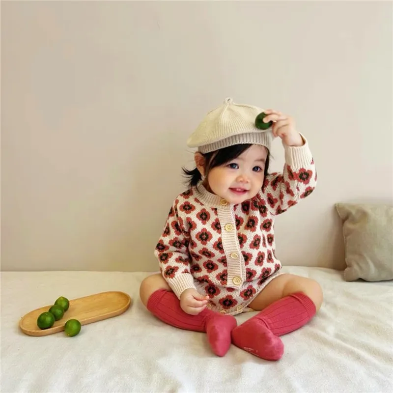 Ins2022 autumn baby sweater set clover baby knitted cardigan top + sleeveless romper 2-piece set