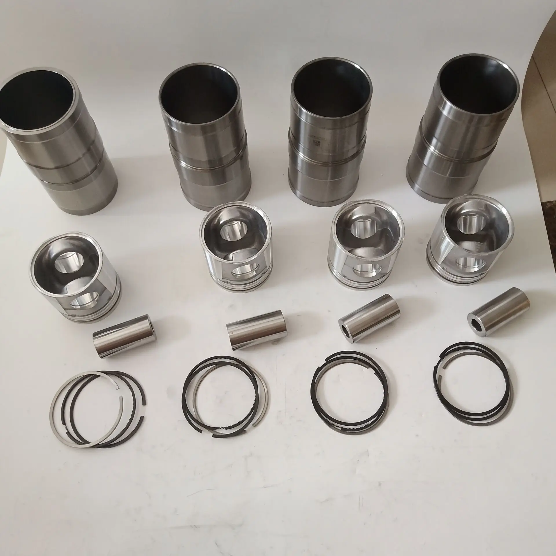 

6219-31-2110 SAA12V140E-3C-02 6D140 Engine Piston for Dump Truck HD465 HD785-7