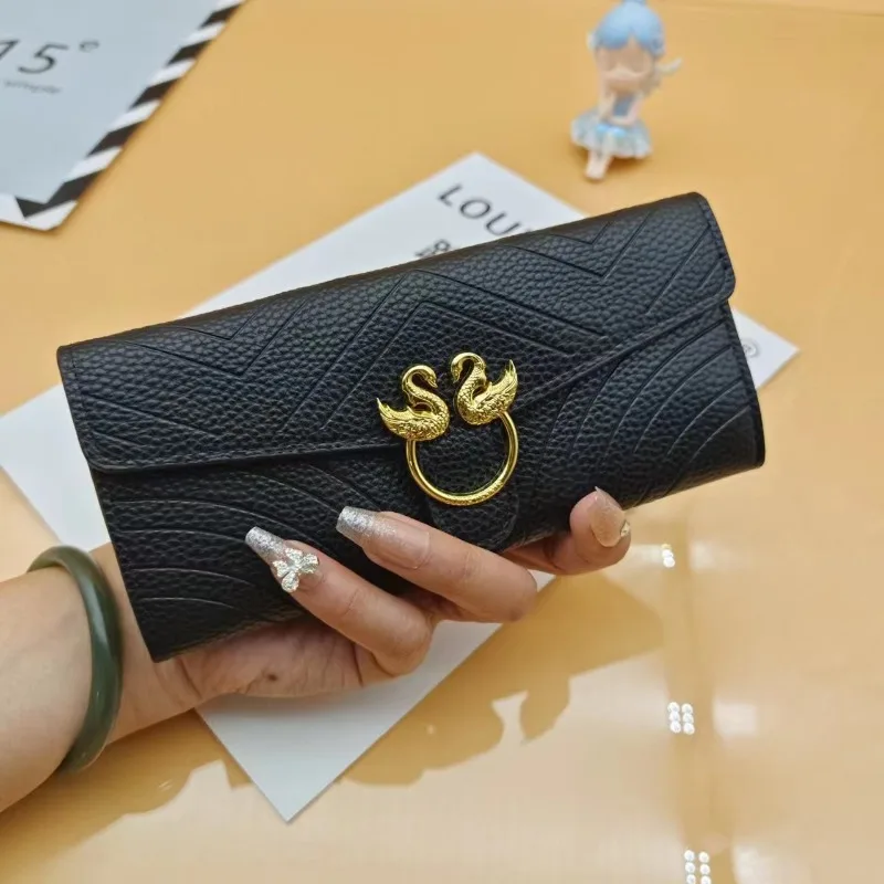 

Elegant Female Wallet, High-Capacity Card Holder with Light Luxury Brand, Easy to Carry and Multifunctional