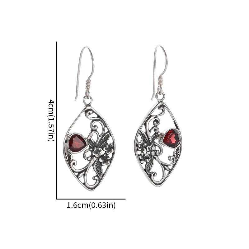 Retro Fashion Heart-Shaped Zircon Flower Earrings for Women Hypoallergenic Trendy Hollow Jewelry Accessories
