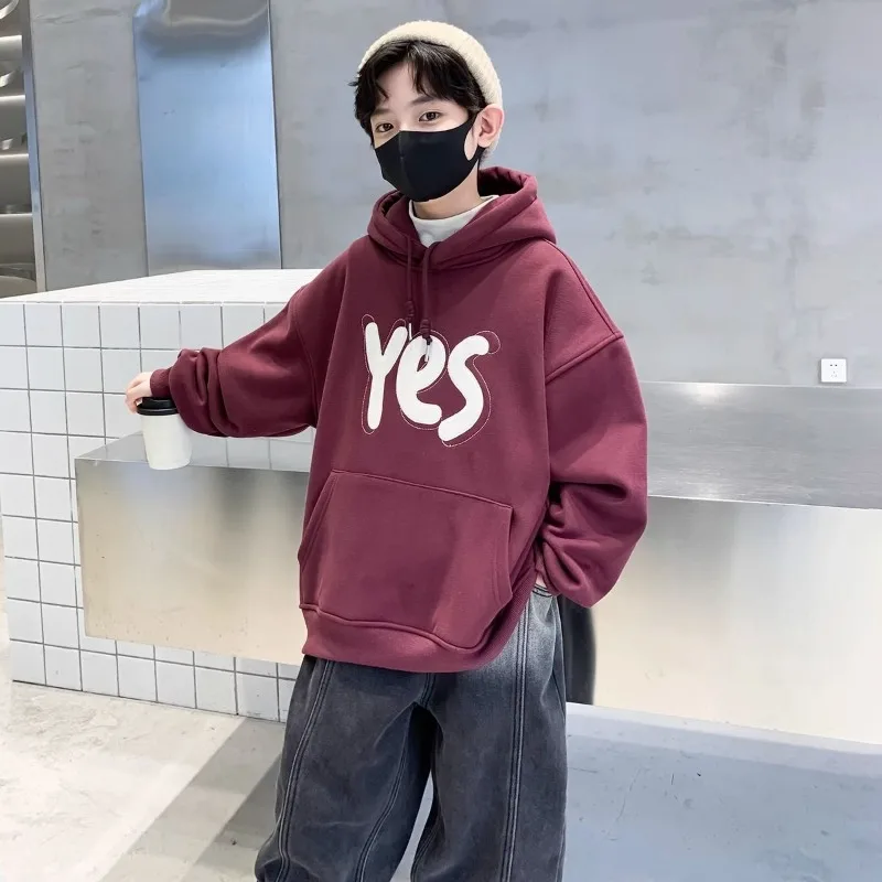 

New Arrival Burgundy Letter Print Boys' Mid-Large Loose Fit Maillard-Style Fleece-Lined Stylish Hoodie - Autumn Kids Top