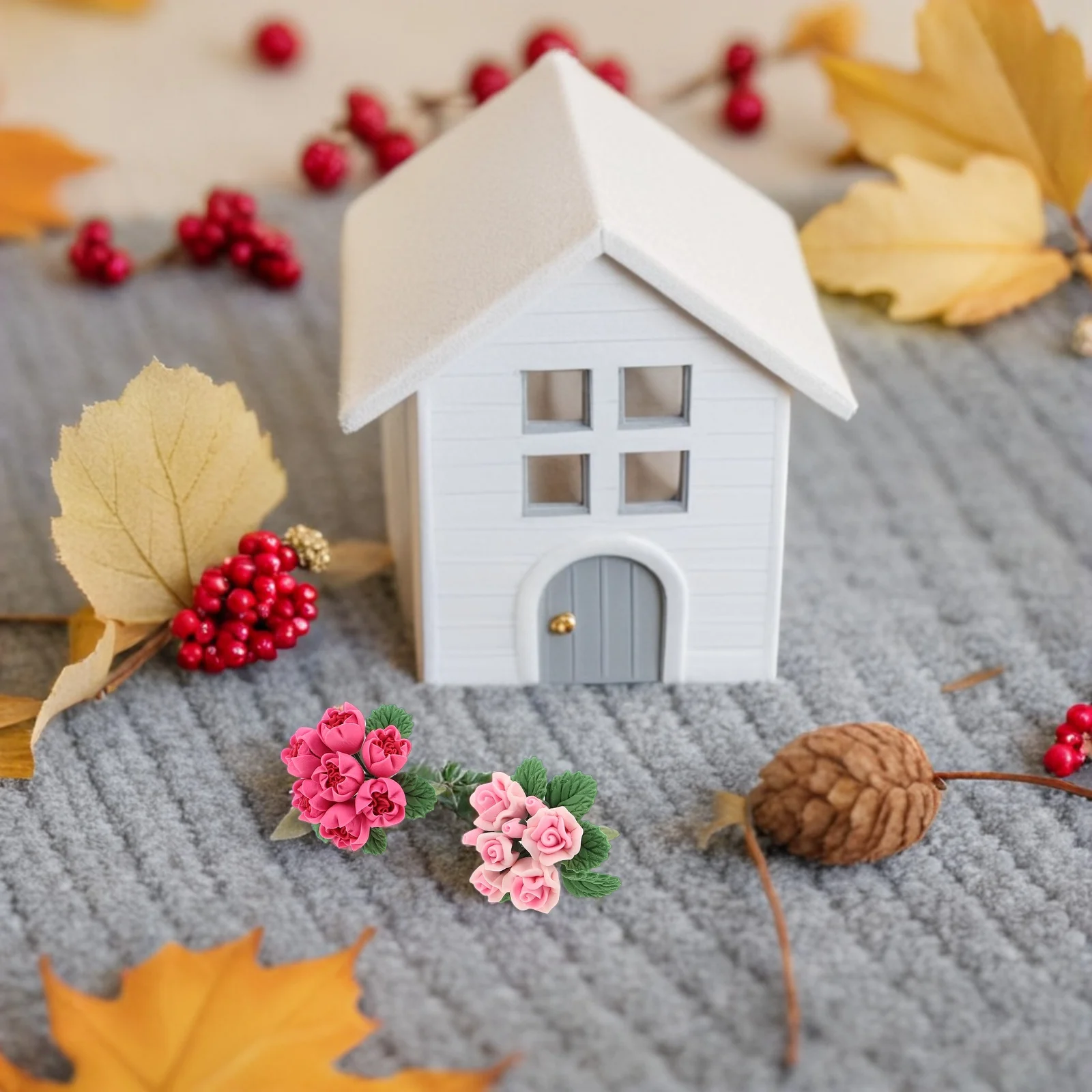 

2pcs Miniature Dollhouse Flower Decor: Resin Mini Flowers For Diy Micro Landscape Craft, Tiny Artificial Floral Arrangement Home