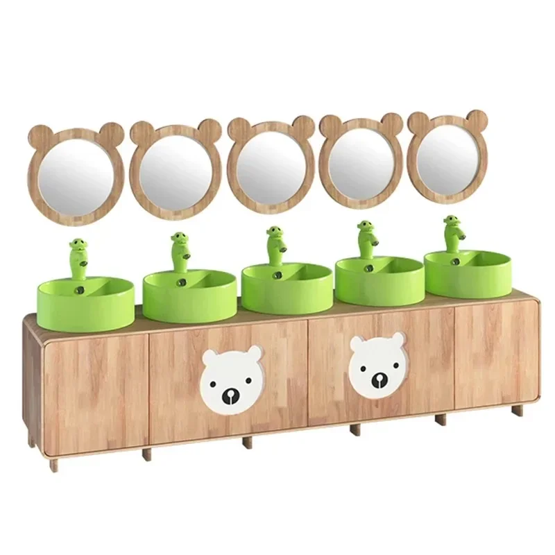 خزانة حمام من الخشب الصلب للأطفال في رياض الأطفال، وحوض غسيل مرتفع ومنخفض للأطفال برسوم كرتونية، وخزانة مجموعة مغسلة
