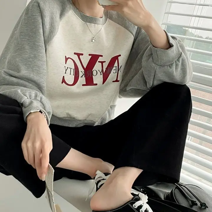 Thick velvet patchwork sweatshirt for women, loose, lazy, sweet and spicy autumn and winter tops, trendy and cute tops