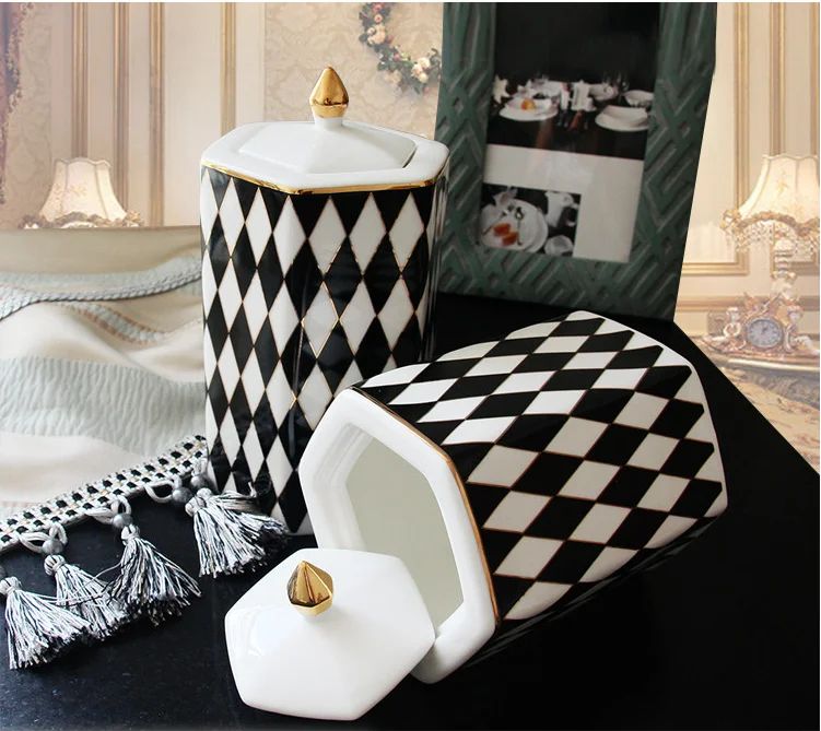 Ceramic Jar Storage with Cover Geometry Black White Grid Candy Food Box Organize Container Vase