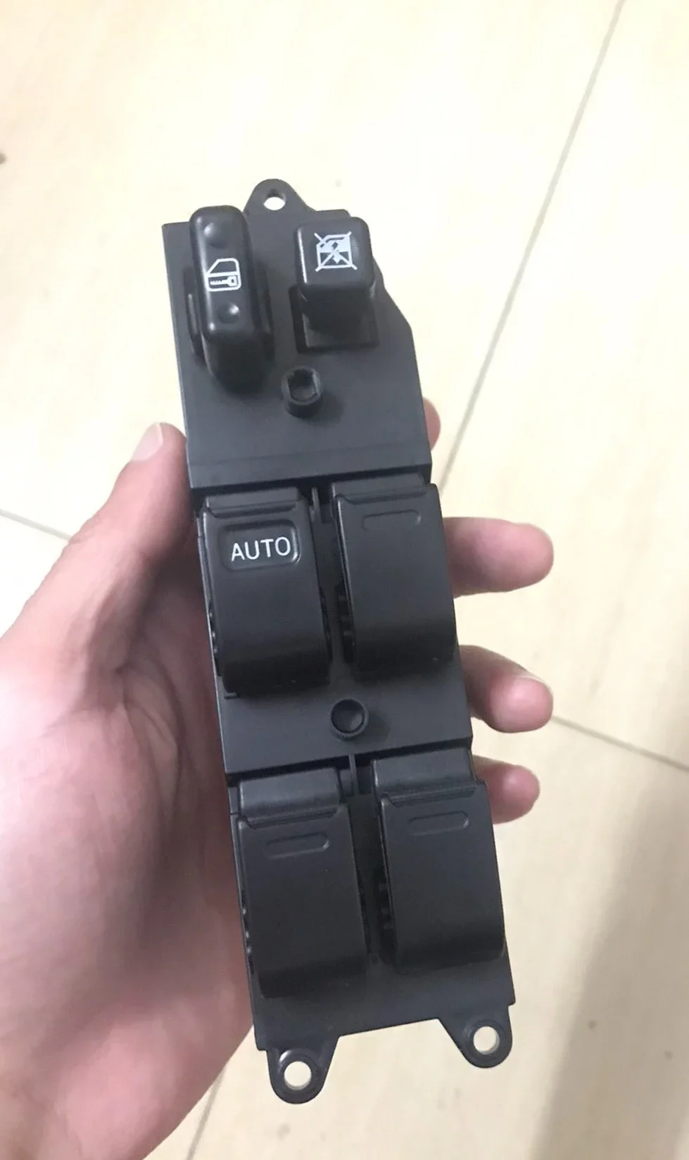 

New for 97-01 Jiamei 2.2 SXV20 SV2000 Jiamei glass lifting switch, glass controller, door lock switch brand