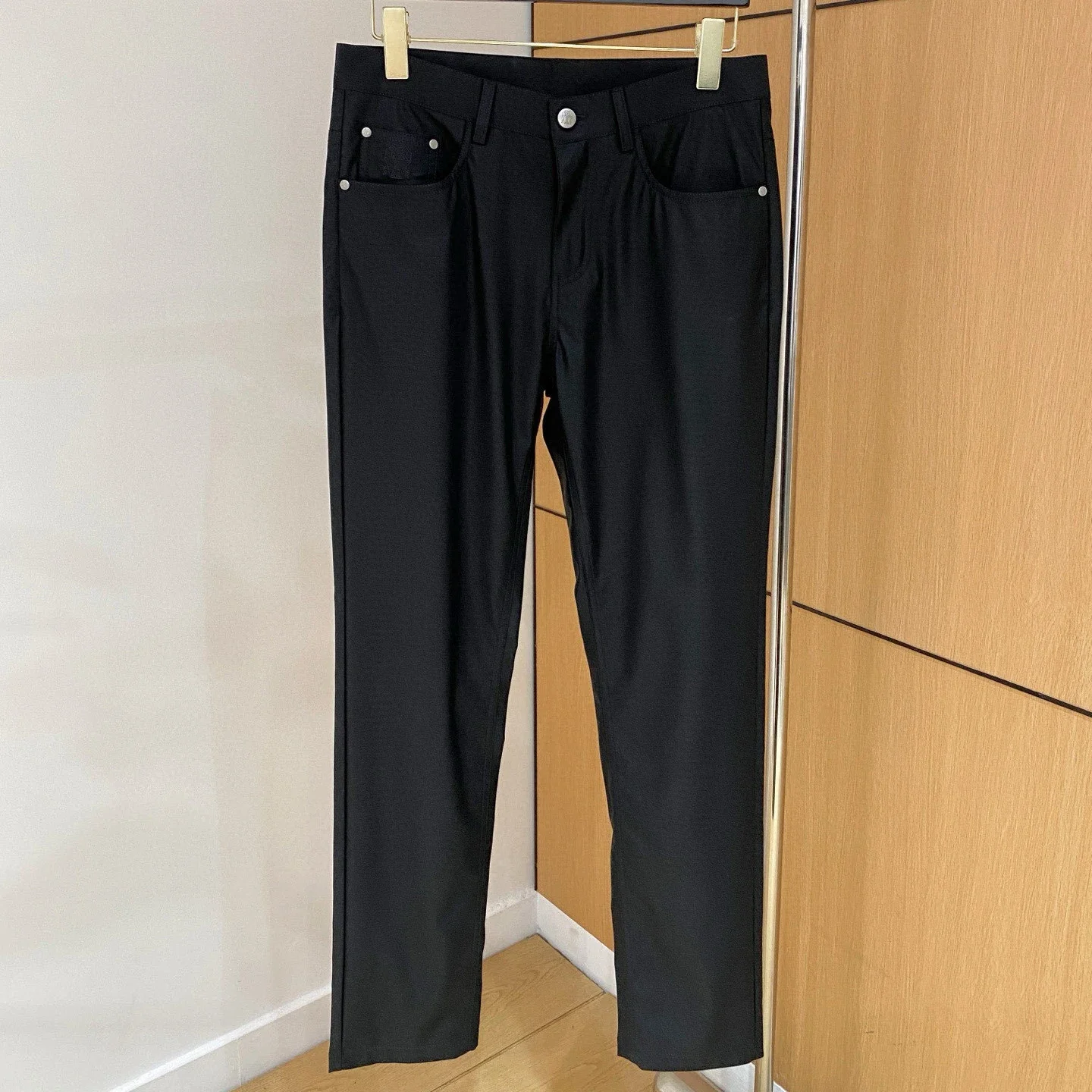 BC 25ss ريترو جينز رجالي مطرز بسيط