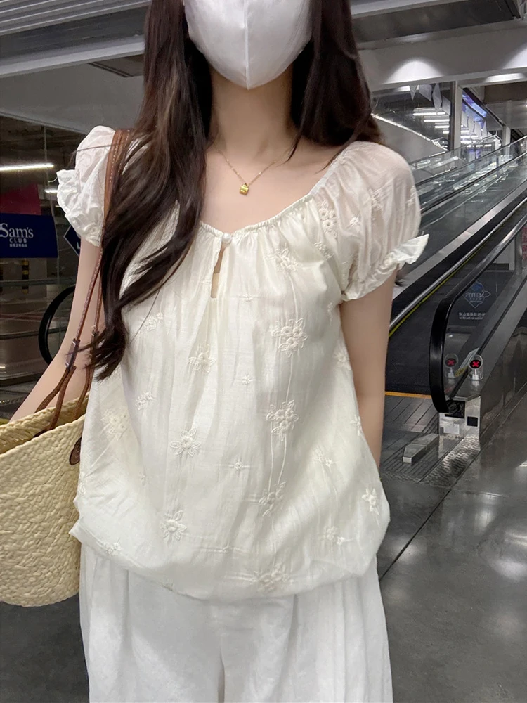 

Sweet Style Embroidered Bubble Sleeve Flower Bud Shirt Slim Fit Short Sleeve Pearl Button Casual Women's Top Summer 2026