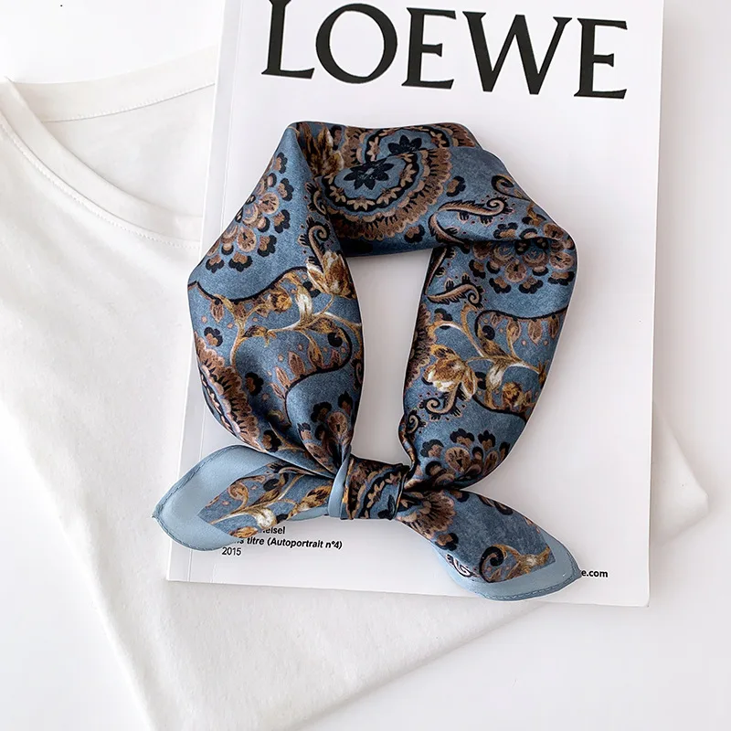 New European and American Fashion Decoration Square Towel Female Dual-Use Professional Clavicle Small Silk Scarf F