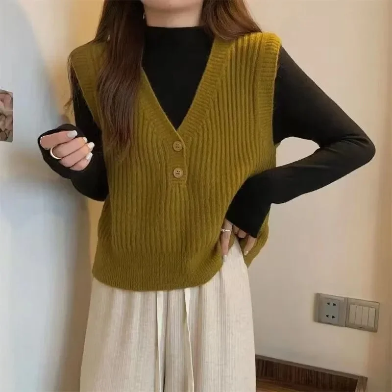 

Simple Short Loose Knit Pullover Button Sweater Vest Women's Fall And Winter Wear Vest Online Celebrity Explosions Fashion Vest