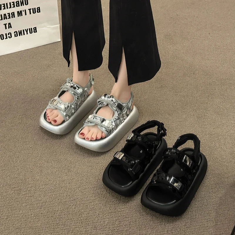 Женские сандалии с пайетками, 35–40, удобные спортивные сандалии на липучке с толстой подошвой и открытым носком, с одной пряжкой и ремешком, повседневная пляжная обувь