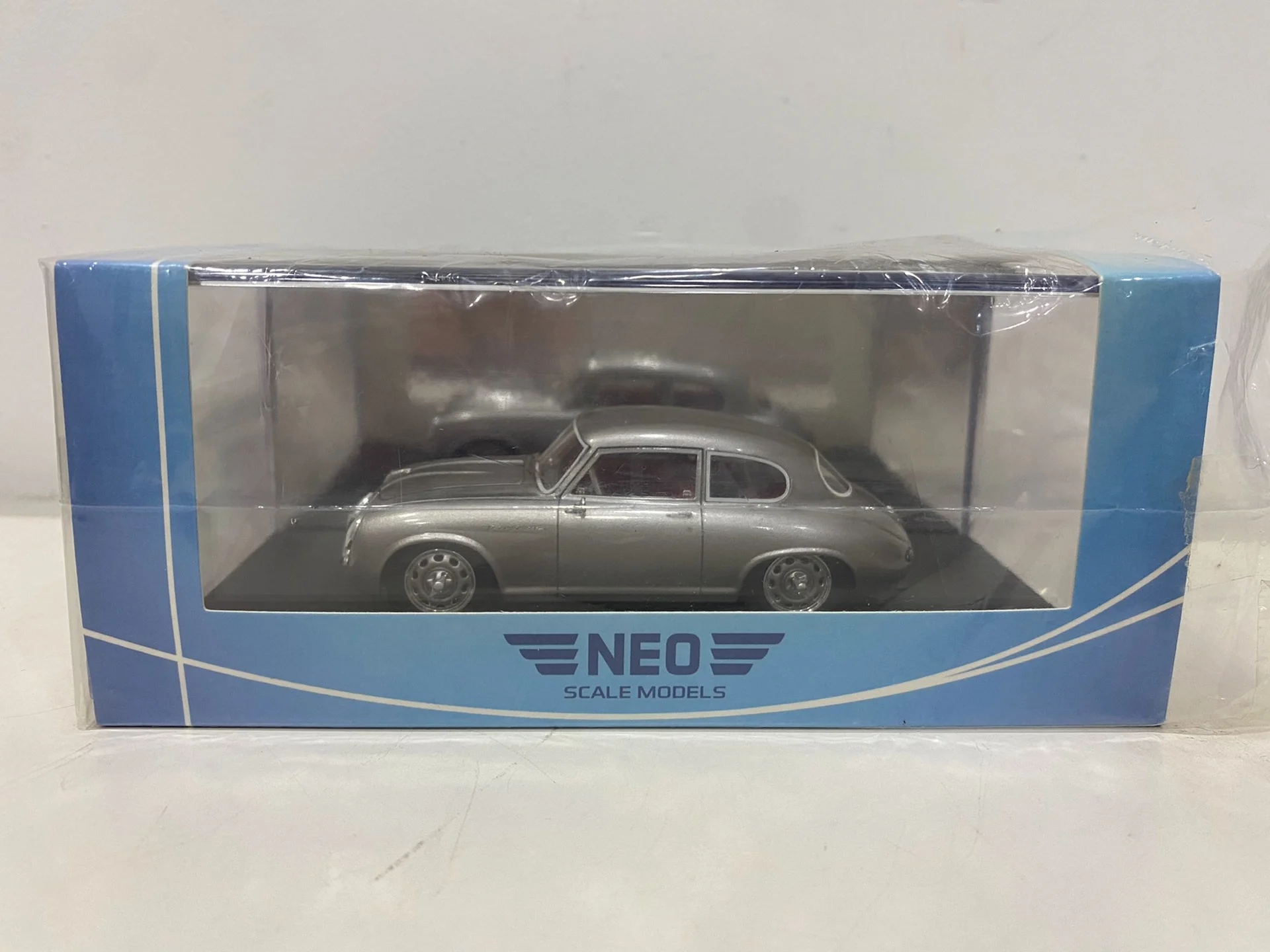 

Литой под давлением Neo масштаб 1/43, Borgward Hansa 1500, спортивный купе, модель автомобиля из смолы, Коллекционная игрушка, подарок, сувенир, украшение для дисплея