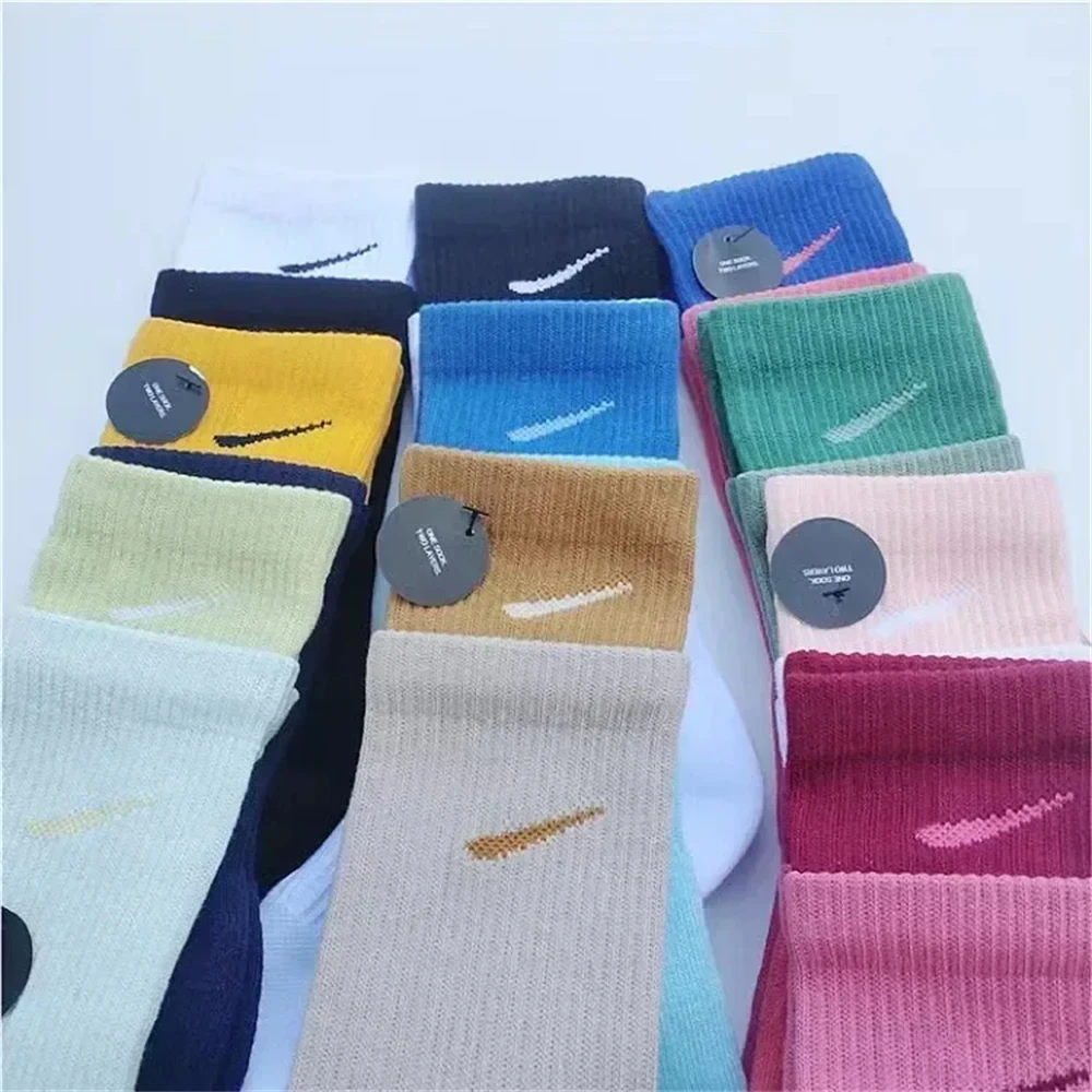 Chaussettes décontractées en coton pour hommes et femmes, Sports de direction, Publicité Nk, Interface Ins Fashion, Tendance, Nouveau