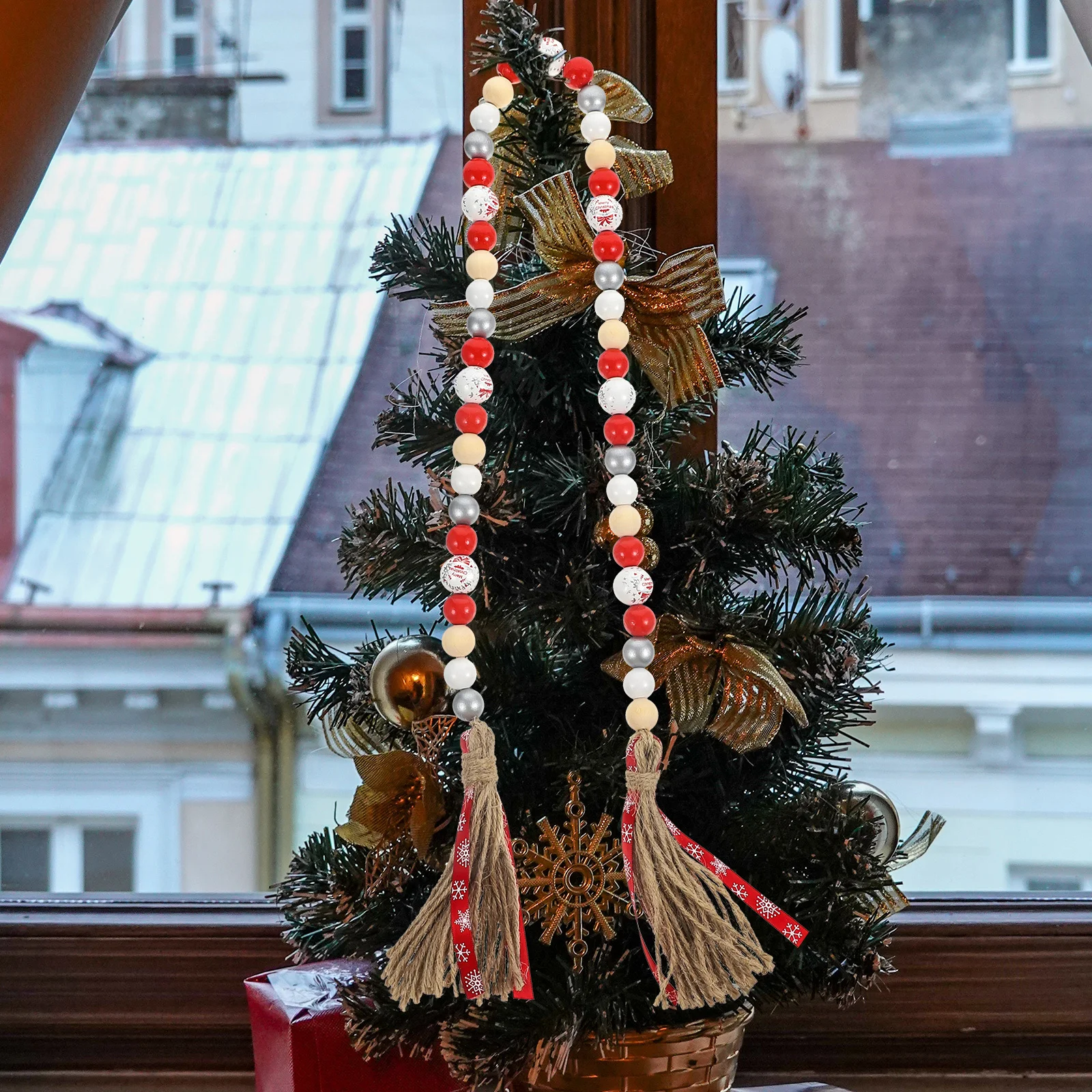 

Christmas Wood Bead Garland Rustic Beaded String Tassel Hanging Adornment Wood Bead Garland Xmas Beaded String