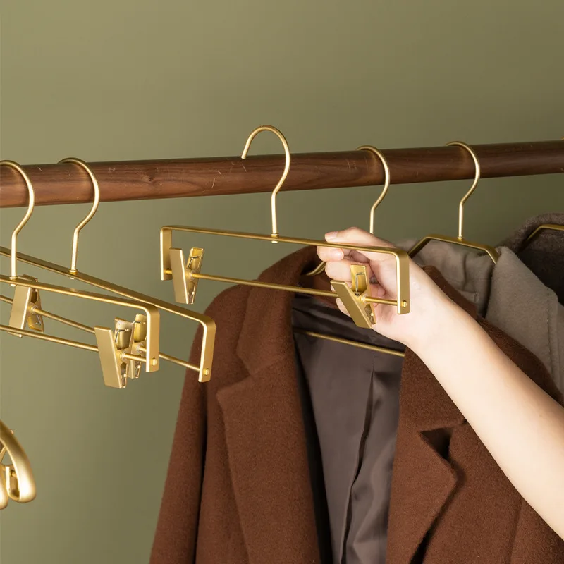 

5 Pcs Non-slip Hangers With Wide Shoulder Design Anti-slip Clip Pants Hangers Space Durable Aluminum Alloy Clothes Drying Rack