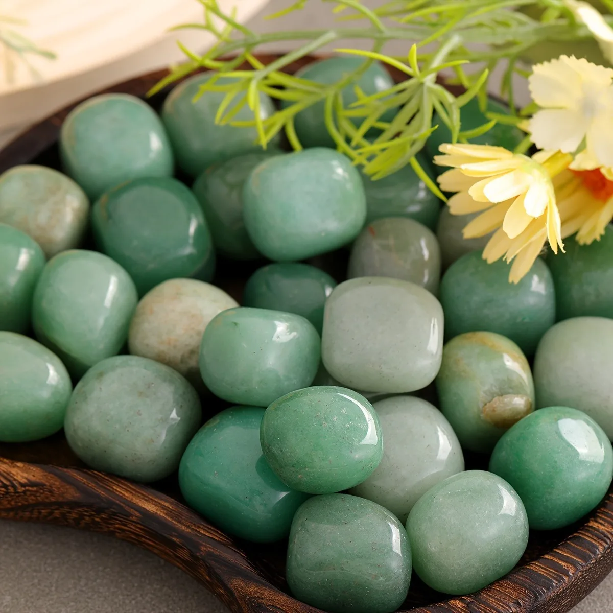

Natural green Dongling jade gold sand stone boutique polished high-quality large-grain rolling stone ornament, 1.5cm-2cm 100g