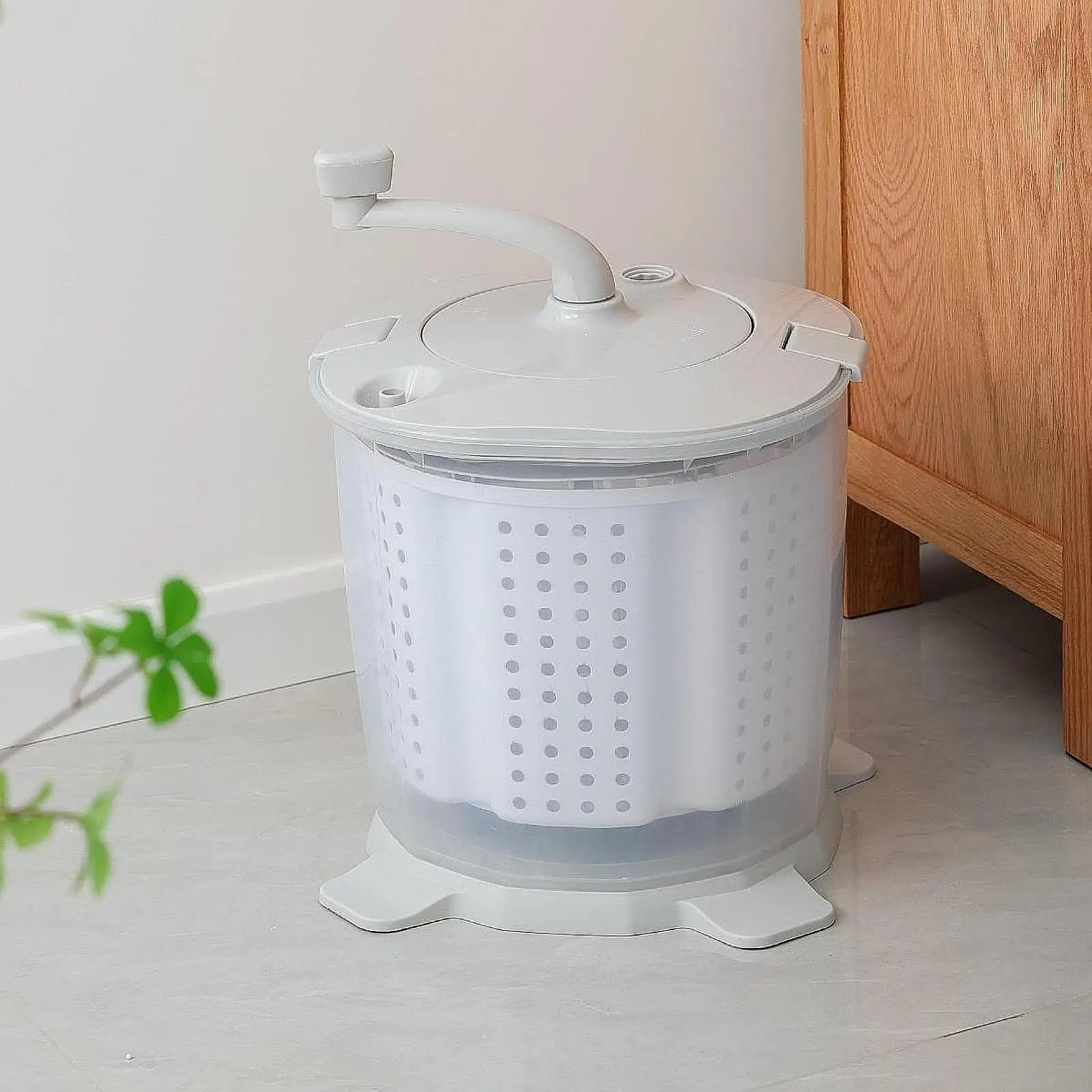 Portable Hand Cranked Washing Machine Mini Manual Clothes Washer Non Electric for Household Travel