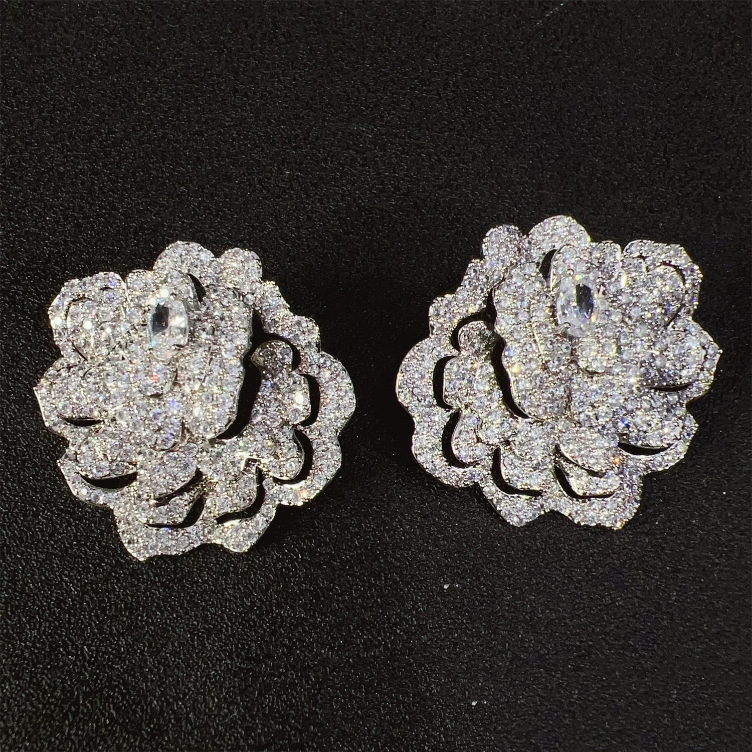 classy-full-zircon-flower-stud-earrings-silver-color-blue-luxury-jewelry-bride-wedding-evening-party-earrings-gift-women