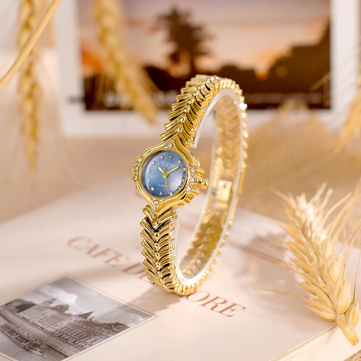 女性腕時計ダイヤモンドマザーパール小麦耳フィッシュテールブレスレットライト高級ハイエンド防水レディースファッションクォーツ腕時計