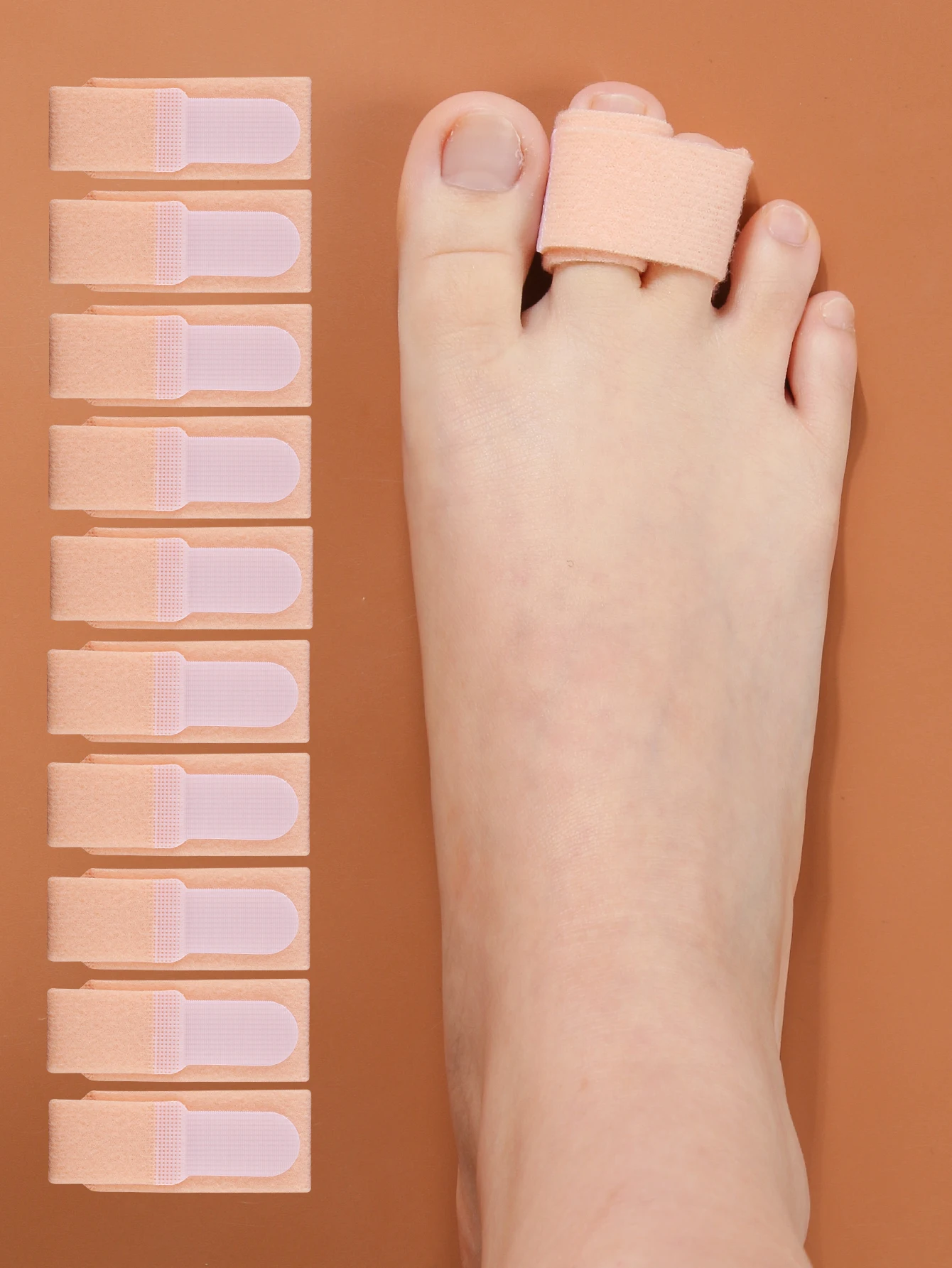 Men and women wear finger bandages day and night, toe dividers, toe eversion, overlapping wearing stretchers