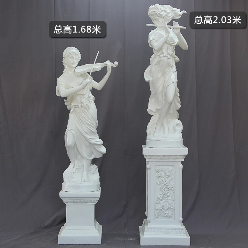 Sculptures of European musicians. Decorative statues of bars, clubs, gardens, and clubs.