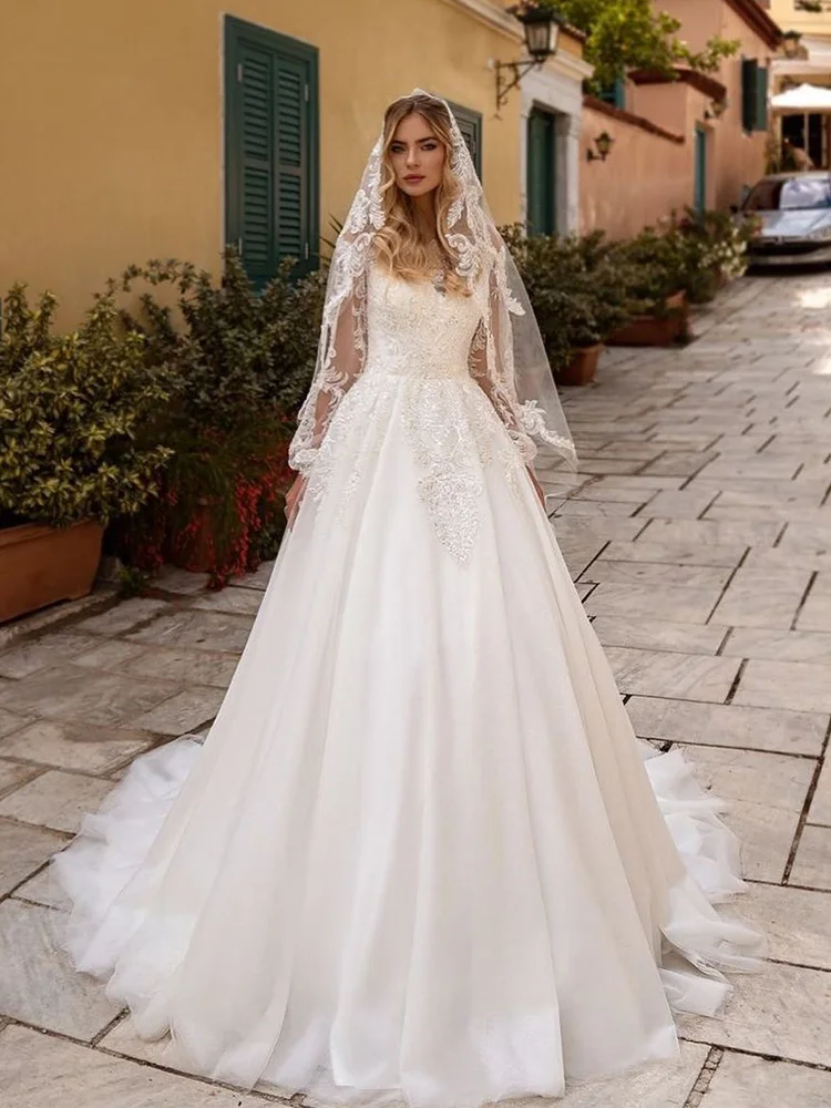 Elegant A Line Long Sleeves Tulle Wedding Dresses 2024 O Neck Beading Crystals Lace Appliques Boho Bridal Gown Vestido De Noiva