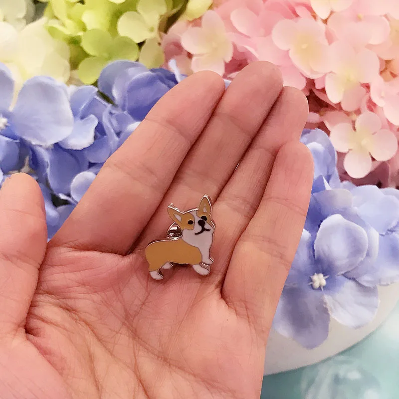 Cartoon Pet Dog Brooch Pin Cute Animal Badges Pins Bulldog Husky Enamel Brooches Men Women Fashion Jacket Coat Jewelry Accessory