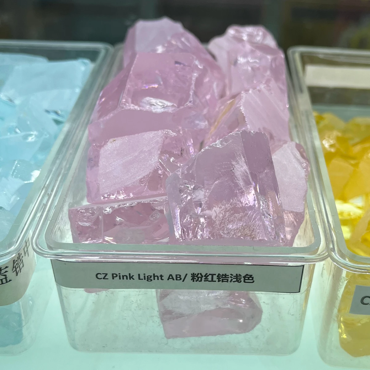 

200g/Lot CZ Uncut Raw Material Papaya Peach Pink Emerald Green Cubic Zirconia