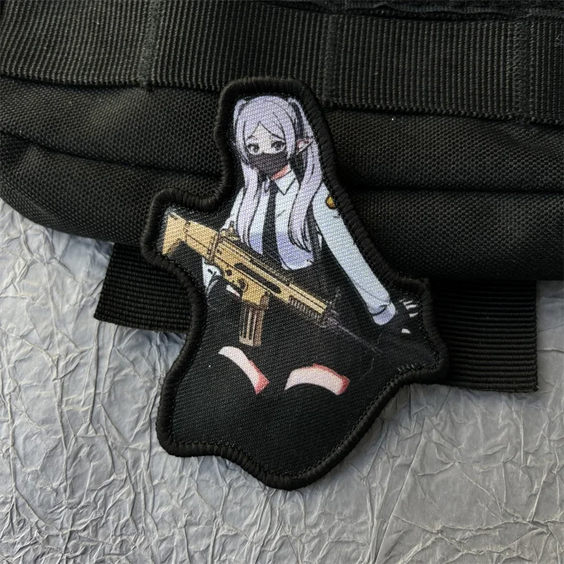 Parche táctico anime con velcro para mochila - imagen 3