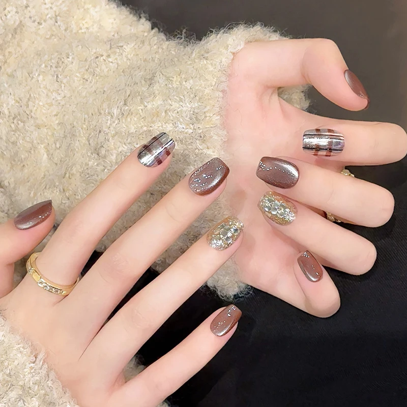 10 Stuks Korte Vierkante Valse Nagels Glitter Streep Eenvoudige Bruine Cat Eye Volledige Cover Afneembare Nep Nagel Tips Faux Vingernagels