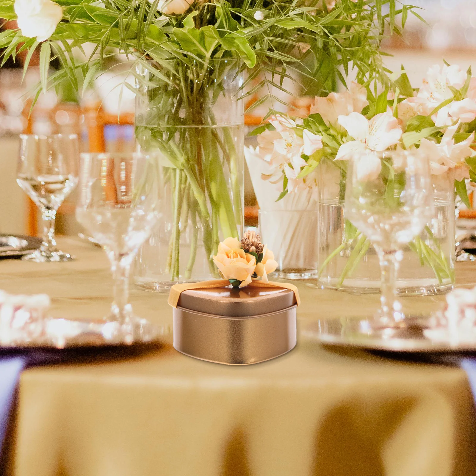 

4pcs Love Shape Tinplate Box 7X7X3.6Cm Wedding Candy For Gift Packaging Party Favors Storage Iron Empty Boxes Candy Cases Gift