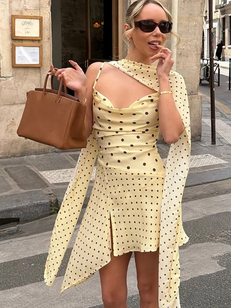 Kliou Sling-Kleid mit Polka-Dot-Print + Schal für Damen, Sommertrend, tief ausgeschnittener, rückenfreier Schnitt, unregelmäßiger Saum, Y2K, elegantes Mini-Bodycon-Kleid
