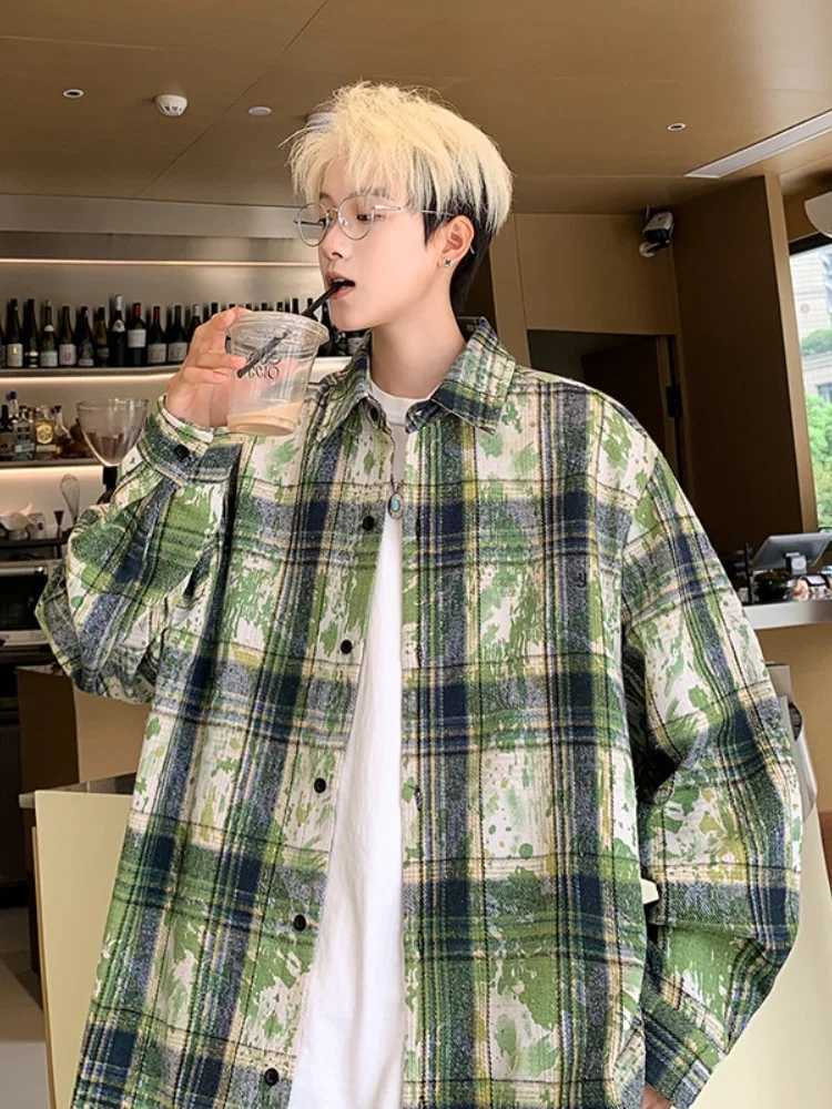 

Men's Plaid irt Long Sve Spring Autumn American Retro Tie Dye Outerwear Youth Faion Loose Fit Button down irt
