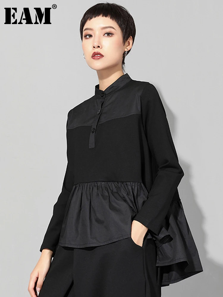 [EAM] 2024, новая весенне-осенняя футболка с воротником-стойкой и длинным рукавом, черная свободная подол, плиссированная футболка нестандартной формы, женская модная футболка Tide JQ016