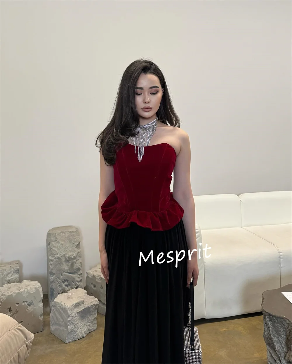 ที่กําหนดเองประณีต Velour Pleat Ruched A-Line ชุดราตรียาวที่ไม่มีสายหนัง Bespoke โอกาสชุด Simple Elegant