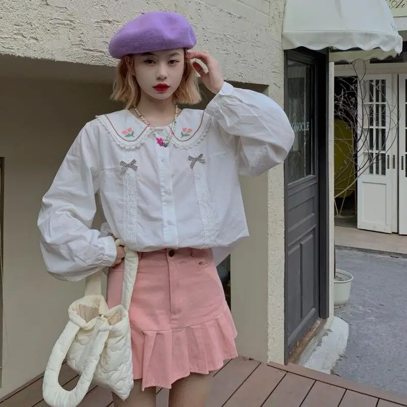 

Sweet Style Embroidered Long Sleeve Loose Women's Shirt 2025 New Doll Collar Bow Tie Top Casual Fashion Age Reduction