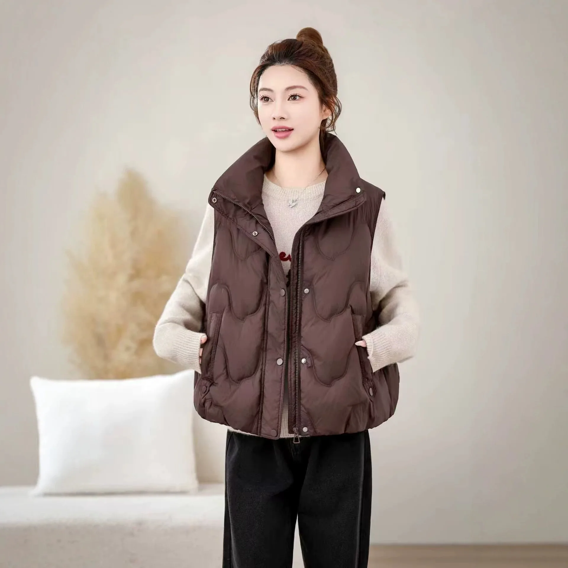 Women's Short Padded Vest White Duck down Knitted Warm Fleece Stand Collar Slimming Versatile Autumn Winter Fashion Jacket