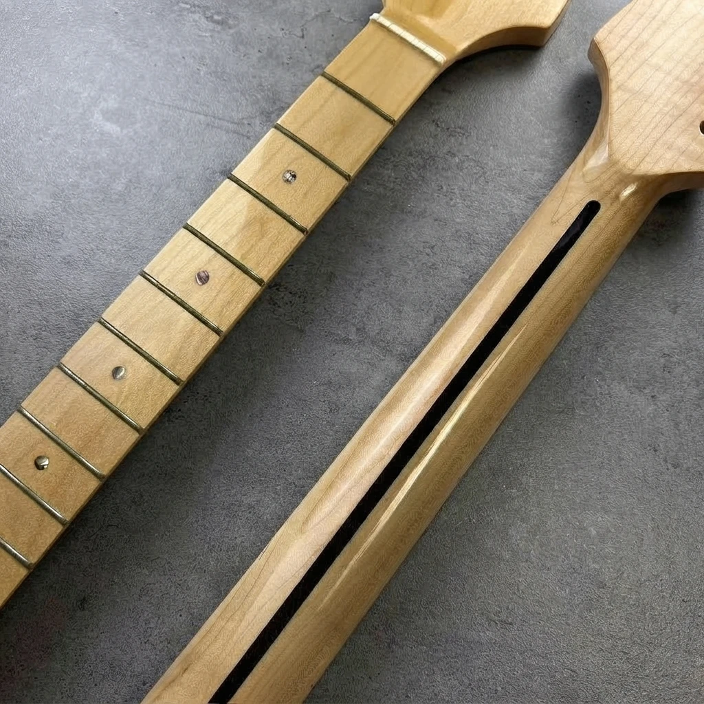Natural Gloss ST Guitar Neck, Light Fretboard, 21 Frets, One Piece Construction, Standard Scale, 56mm Heel Truss Rod Part